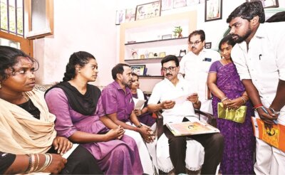 மயிலாடுதுறையில் மக்களை நேரடியாக சந்தித்தார்: