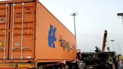 அருப்புக்கோட்டை அருகே 2 லாரிகள் நேருக்கு நேர் மோதி விபத்து: 3 பேர் பலி