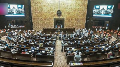 எதிர்க்கட்சிகள் அமளி: மாநிலங்களவை ஒத்திவைப்பு