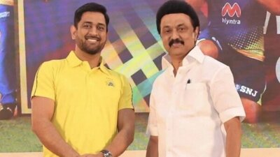 44–வது பிறந்த நாள்: கிரிக்கெட் முன்னாள் கேப்டன் தோனிக்கு முதல்வர் ஸ்டாலின் வாழ்த்து