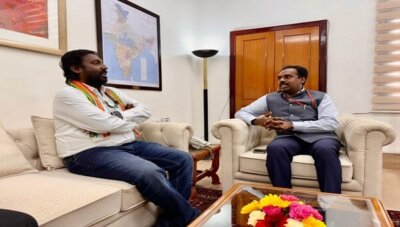 வெளியுறவுத்துறை இணை செயலாளரிடம் விஜய் வசந்த் எம்.பி. மனு