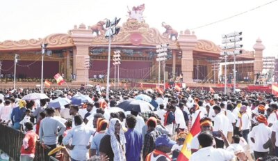 மதுரையில் அலைஅலையென திரண்ட தொண்டர்கள் ‘ஜனநாயகன்’ விஜய்: இளைஞர்கள் குதூகலம்