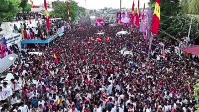 நாகையில் பொது சொத்துக்கு சேதம்: தவெக நிர்வாகிகள் மீது வழக்கு