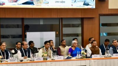 ஜிஎஸ்டியில் 12%, 28% வரிகள் நீக்கம்: 2 அடுக்குகளில் மட்டுமே வரி