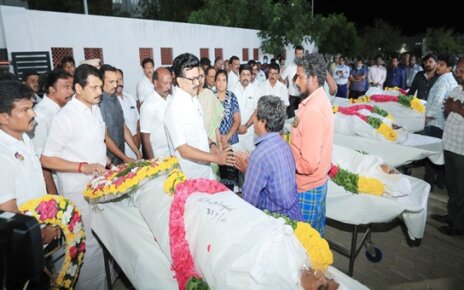 கரூரில் உயிரிழந்தவர்கள் குடும்பத்திற்கு முதல்வர் ஆறுதல்