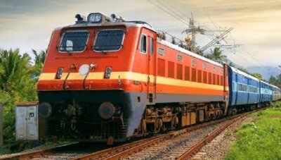 ஆயுதபூஜை: மதுரை, செங்கோட்டை, திருவனந்தபுரத்திற்கு கூடுதல் சிறப்பு ரெயில்கள்