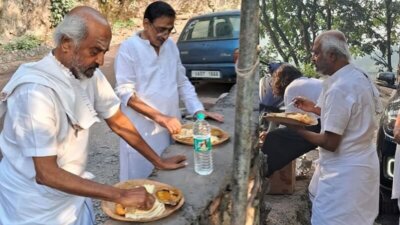 இமயமலைப் பயணத்தில் நடிகர் ரஜினிகாந்த்