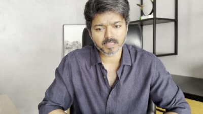 கரூர் துயர சம்பவம்: உயிரிழந்தோர் குடும்பங்களுடன் வீடியோ காலில் பேசி ஆறுதல் கூறிய விஜய்