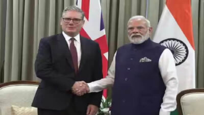 மும்பையில் பிரதமர் மோடி– பிரிட்டன் பிரதமர் ஸ்டார்மர் சந்திப்பு
