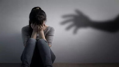 மகள் உயிருக்கு ஆபத்து: துர்காபூரில் கூட்டு பாலியல் கொடுமைக்கு ஆளான பெண்ணின் பெற்றோர் வேதனை