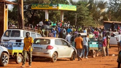 மாலியில் இந்தியர்கள் 5 பேர் துப்பாக்கி முனையில் கடத்தல்