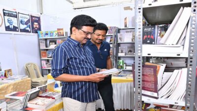 தி.மு.க. 75 அறிவுத் திருவிழா புத்தகக் காட்சி : முதலமைச்சர் ஸ்டாலின் பார்வையிட்டார்