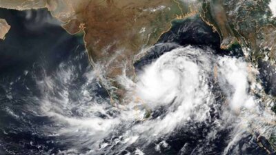 வங்கக் கடலில் ஆழ்ந்த காற்றழுத்தத் தாழ்வு மண்டலம் உருவாகும் வாய்ப்பு