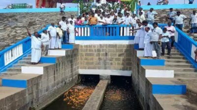 வீடூர் அணையிலிருந்து பாசனத்திற்கு தண்ணீர்: கலெக்டர் ஷேக் அப்துல் ரஹ்மான் திறந்து வைத்தார்