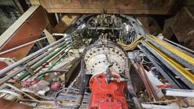 பனகல் பூங்கா முதல் போட் கிளப் வரை சுரங்கம் அமைக்கும் பணியை தொடங்கியது ‘‘மயில்’’ இயந்திரம்