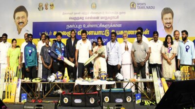 டாக்டர் கலைஞர் விளையாட்டு உபகரணங்கள் உதயநிதி ஸ்டாலின் வழங்கினார்