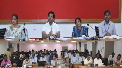 விழுப்புரம் கலெக்டர் தலைமையில் வங்கியாளர்கள் ஆலோசனைக் கூட்டம்