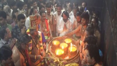 கொட்டும் மழையில் திருவண்ணாமலையில் பரணி தீபம்