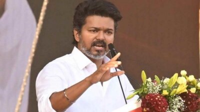 கரூர் சம்பவம்: டெல்லி சிபிஐ அலுவலகத்தில் நாளை ஆஜராகிறார் விஜய்