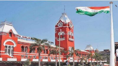 சென்னை சென்ட்ரல் ரயில் நிலையம் ரெயில்வே பாதுகாப்பு படையினர் தீவிர சோதனை