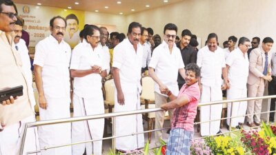 அதிக காளைகளை அடக்கி சிறந்து விளங்கக்கூடிய ஜல்லிக்கட்டு வீரர்களுக்கு அரசு வேலை: ஸ்டாலின் அறிவிப்பு