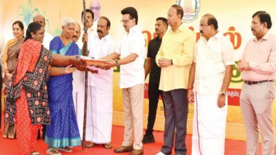 பொங்கல் தொகுப்புடன் ரூ.3 ஆயிரம் – ரொக்கம்