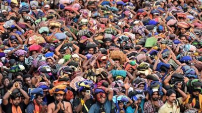 சபரிமலை ஐயப்பன் கோவிலில் 3 நாட்களில் 2.25 லட்சம் பேர் சாமி தரிசனம்