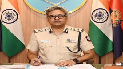 ஆவடி மாநகர புதிய போலீஸ் கமிஷனராக பிரேம் ஆனந்த் சின்ஹா பொறுப்பேற்றார்.