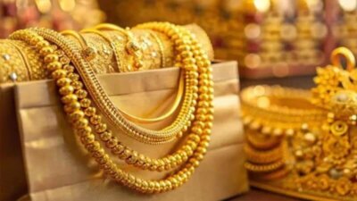 தங்கம் விலை சவரனுக்கு ரூ.1,360 உயர்வு: வெள்ளி கிலோ ரூ.3 லட்சத்து 18 ஆயிரம்