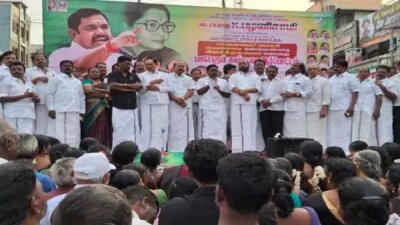 மறைமலை நகர் நகராட்சி நிர்வாகத்தை கண்டித்து: அண்ணா தி.மு.க கண்டன ஆர்ப்பாட்டம்