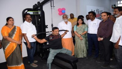 பெரம்பூரில் நவீன உடற்பயிற்சிக் கூடம்: சேகர்பாபு திறந்து வைத்தார்