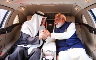 டெல்லி வந்த ஐக்கிய அரபு அமீரக அதிபரை விமான நிலையத்தில் நேரில் வரவேற்ற பிரதமர் மோடி