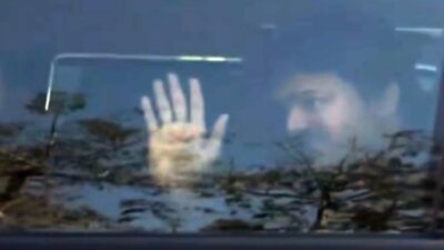 புதுடெல்லி சிபிஐ அலுவலகத்தில் ஆஜரானார் விஜய்: அதிகாரிகள் கிடுக்குப்பிடி விசாரணை